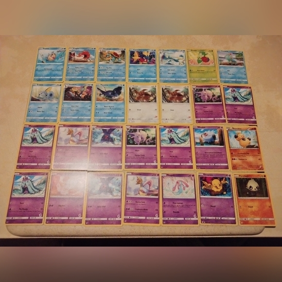 300+ TCG Pokemon Cards - Picture 9 of 12